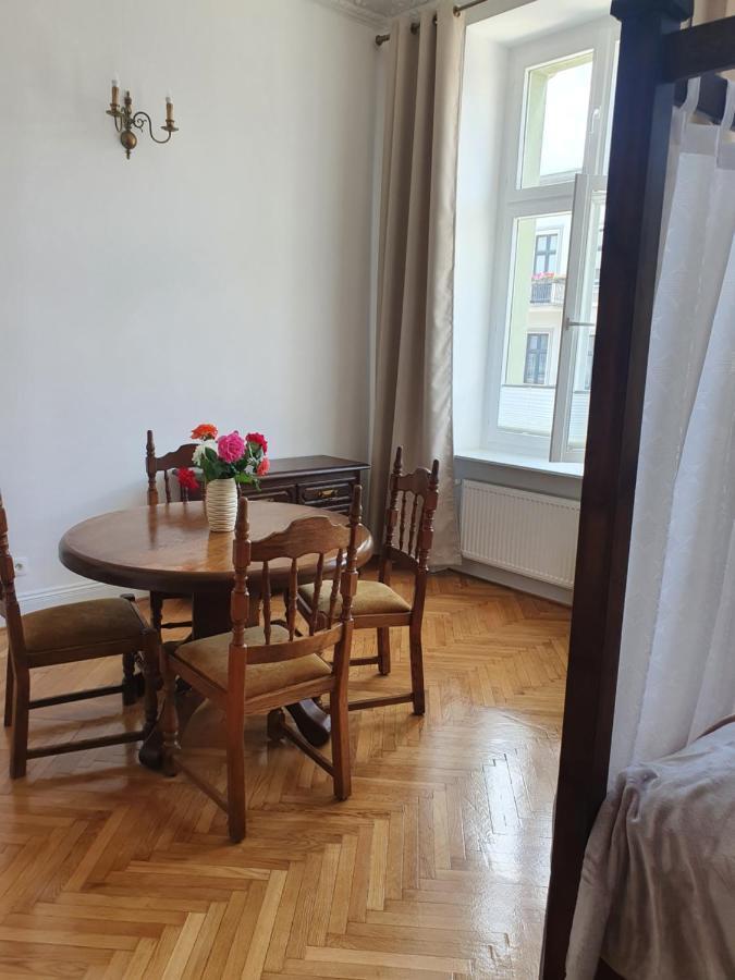 Prestige Aparthotel Piotrkowska 82 - Wyjatkowy Widok Na Deptak 罗兹 外观 照片