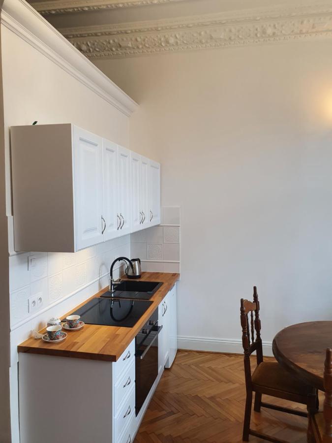 Prestige Aparthotel Piotrkowska 82 - Wyjatkowy Widok Na Deptak 罗兹 外观 照片