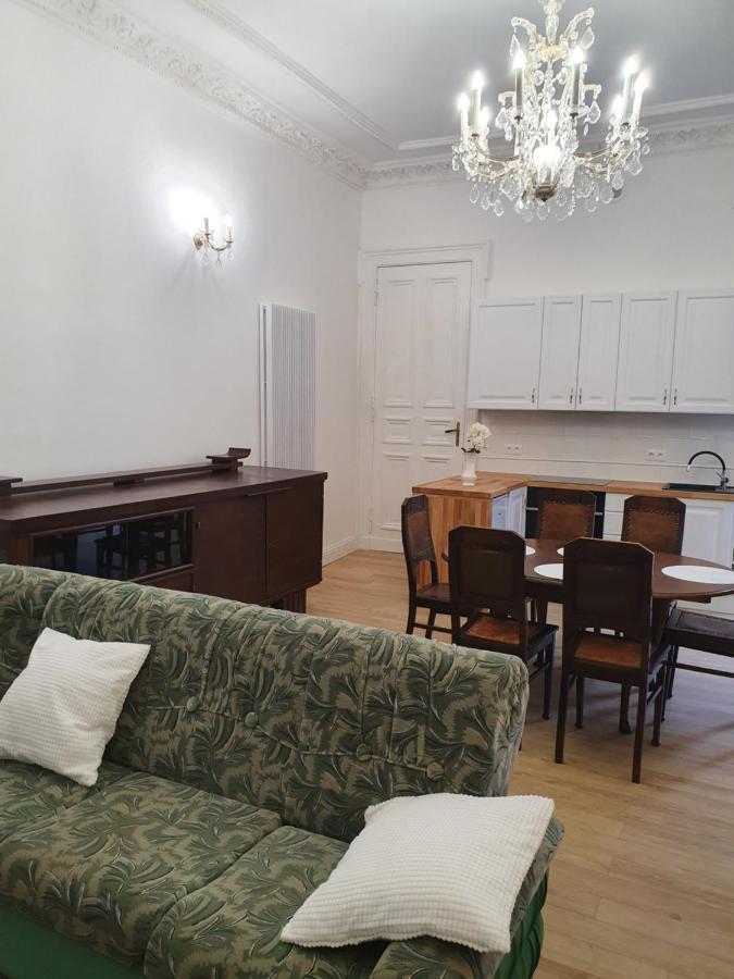 Prestige Aparthotel Piotrkowska 82 - Wyjatkowy Widok Na Deptak 罗兹 外观 照片