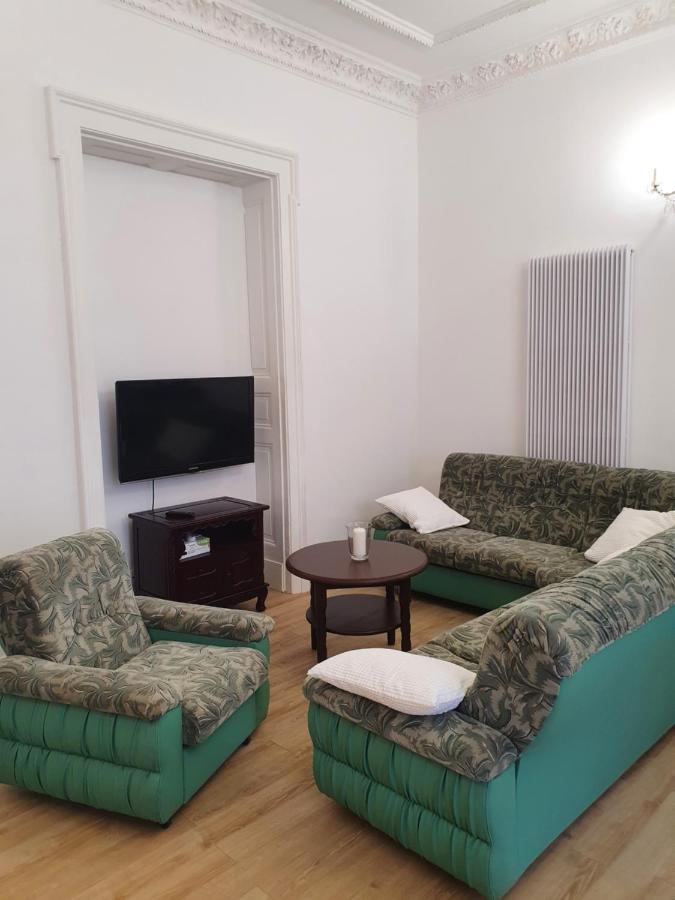 Prestige Aparthotel Piotrkowska 82 - Wyjatkowy Widok Na Deptak 罗兹 外观 照片