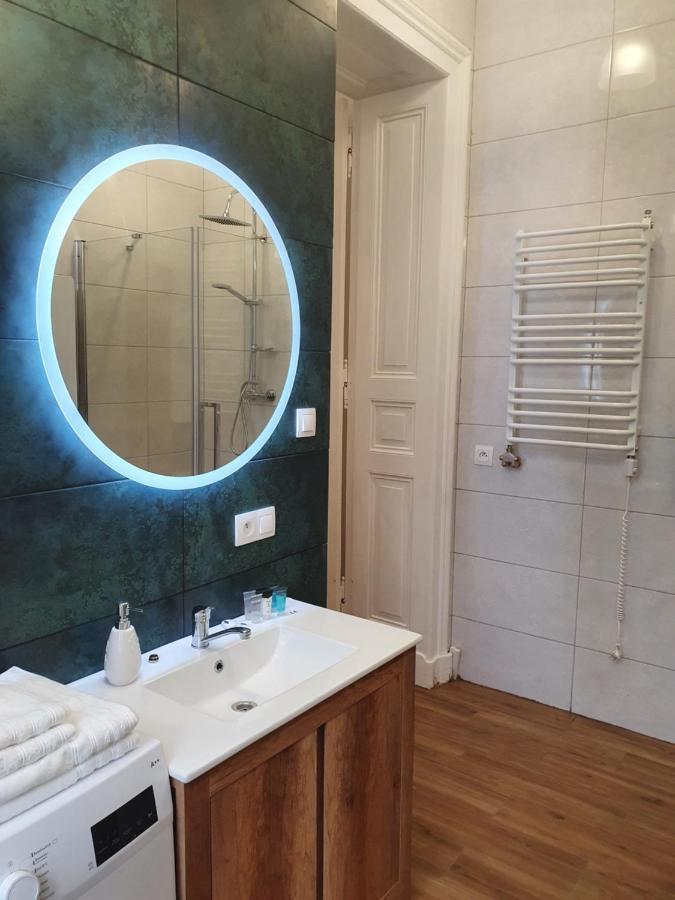 Prestige Aparthotel Piotrkowska 82 - Wyjatkowy Widok Na Deptak 罗兹 外观 照片
