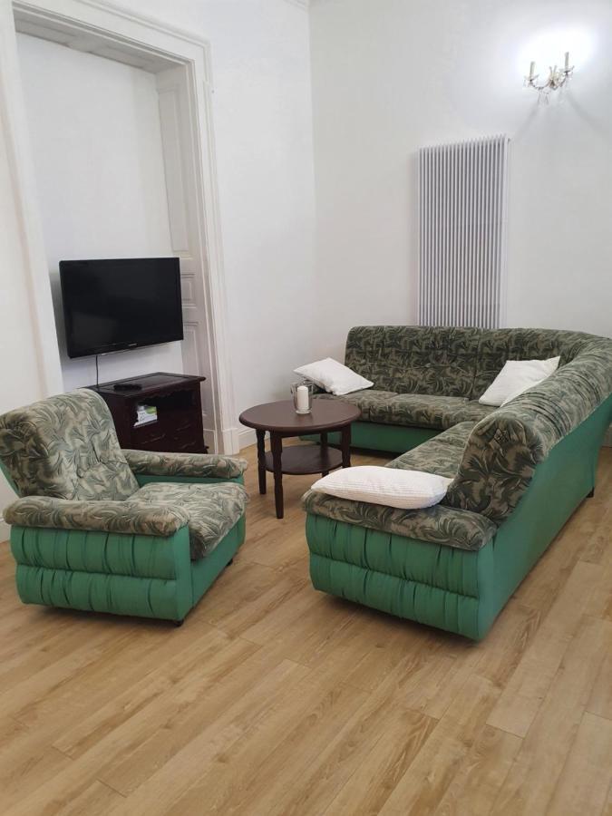 Prestige Aparthotel Piotrkowska 82 - Wyjatkowy Widok Na Deptak 罗兹 外观 照片